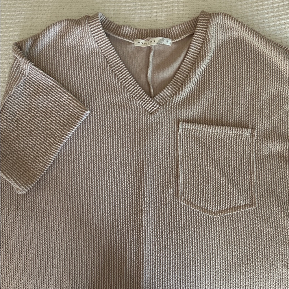 Altar’d State women’s oversized top, size S, rose/tan